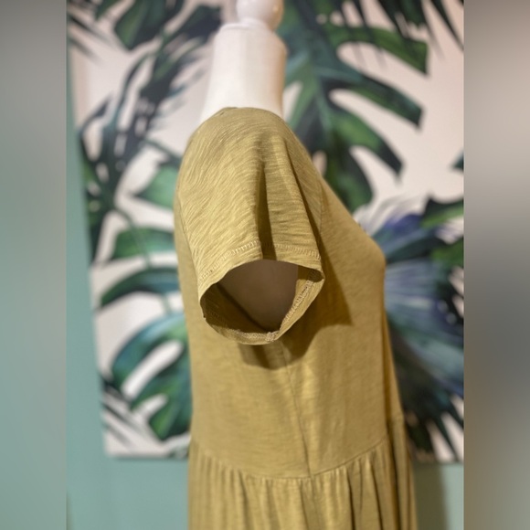 🫒Universal Thread Olive Maxi Dress🍸 - Picture 3 of 5